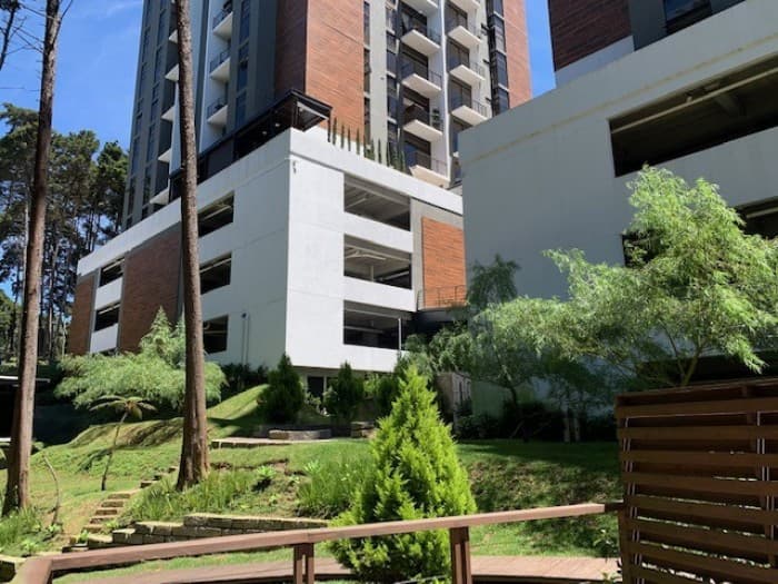 VENTA Apartamento con amplio balcón km 14 Carr Salvador - foto 1