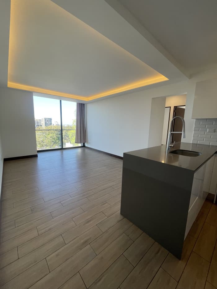 Apartamento en Venta en zona 15 - foto 1