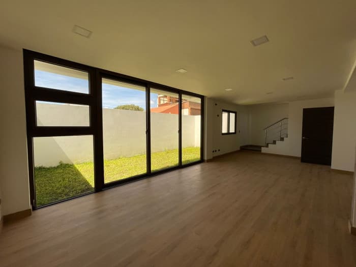 Casa en Venta en condominio Zona 15 La Isla - foto 1