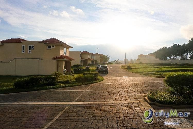 Terreno en Venta en Condominio en Km 22.5. CAES - foto 1