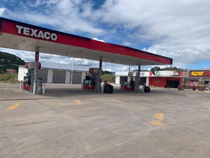 Locales en Renta en Plaza Sobre Carretera a Jutiapa - foto 1