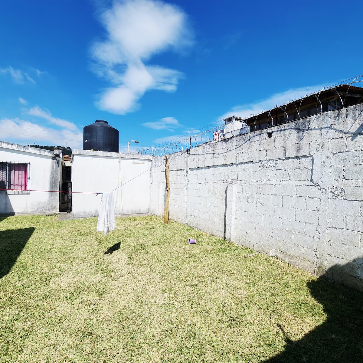 Propiedad con 2 Casas Venta Carretera a San Jose Pinula - foto 1