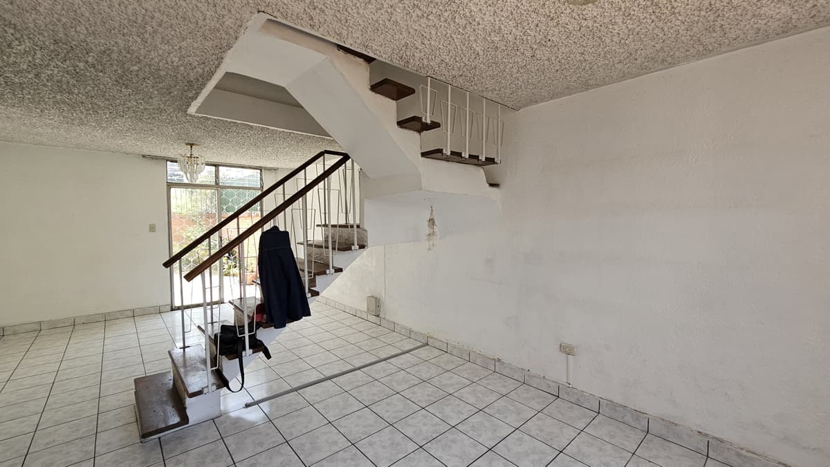 Casa Para Oficina en Renta en Avenida Petapa Zona 12 - foto 1
