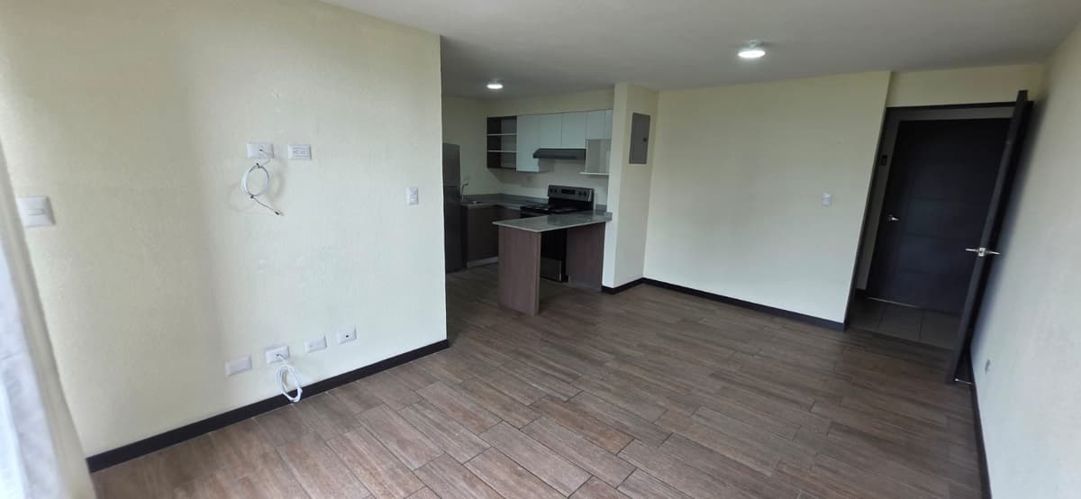 Apartamento en Renta Carretera El Salvador Cristo Rey - foto 1