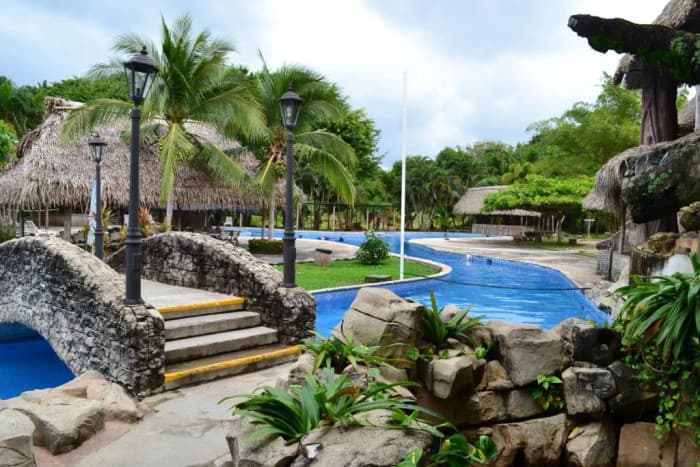 CASA EN VENTA Y RENTA EN AMATIQUE BAY - foto 1