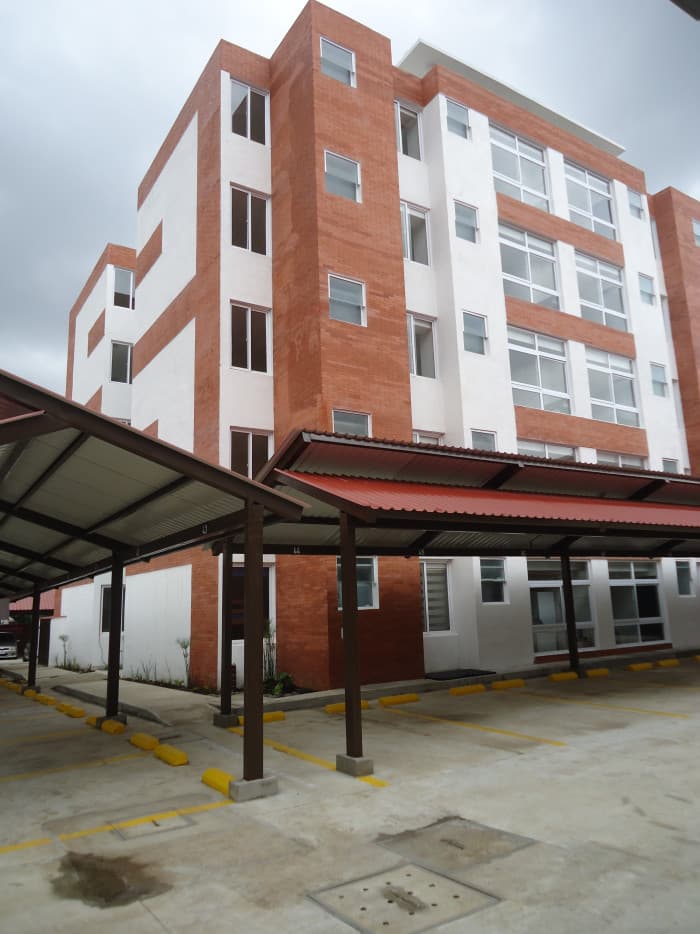Venta de Apartamento Equipado en Zona 14 La Villa - foto 1