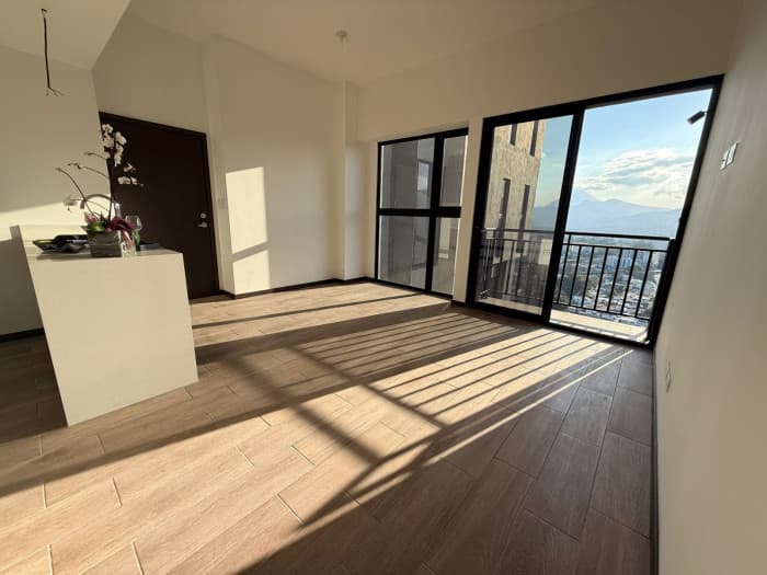 Apartamento en renta en zona 11 Edificio nuevo - foto 1