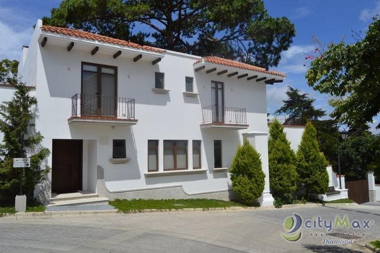 Casa en venta en La Española Muxbal.   - foto 1
