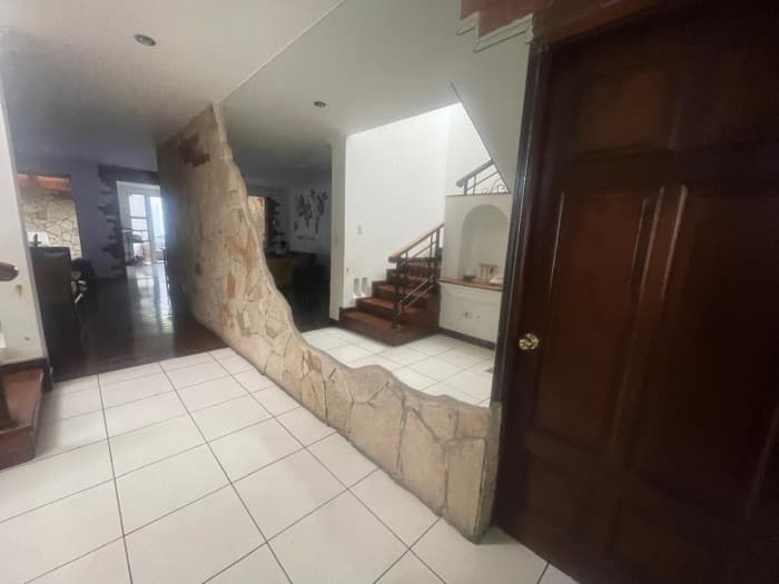 Casa en Renta en Cañadas de Elgin Zona 13 - foto 1