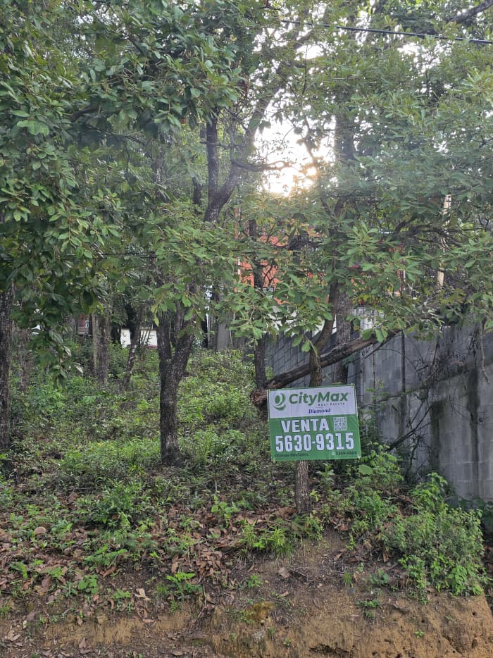 Terreno en Venta en Las Hojarascas Mixco - foto 1