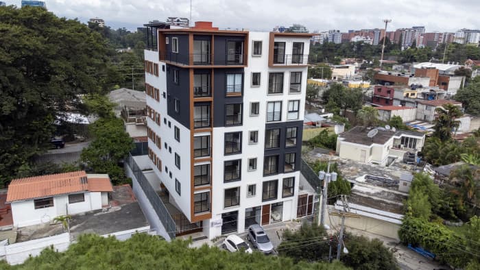 Apartamento en Venta en La Villa Zona 14, Guatemala - foto 1