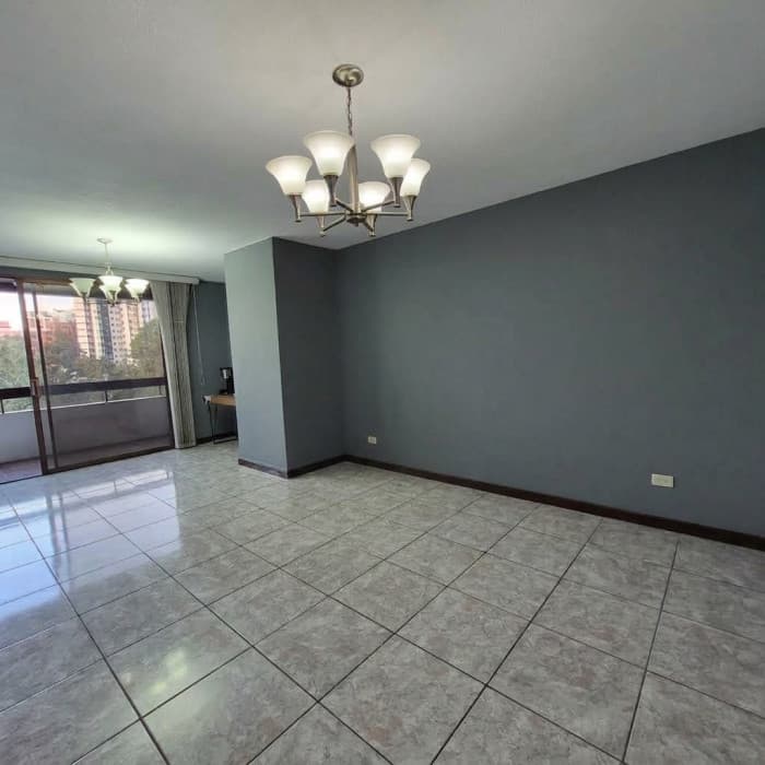 Apartamento en venta en zona 15 Edificio de uso mixto - foto 1