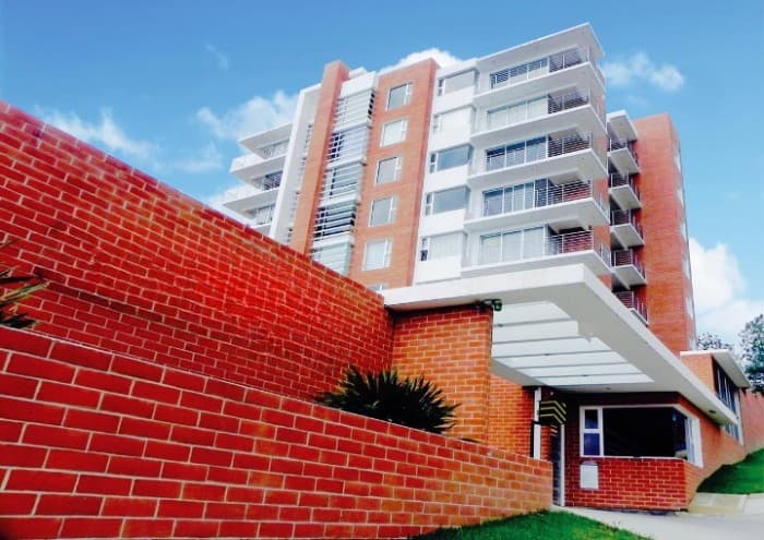 Venta  de bonito Apartamento en zona 16 - foto 1