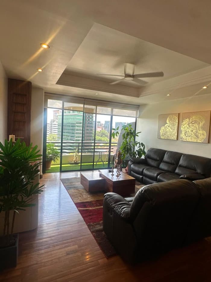 Renta Apartamento de 183mt2 amueblado en zona 10 - foto 1