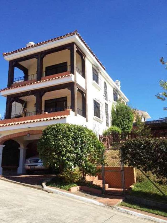 SE VENDE HERMOSA  CASA EN KM. 16.5  CRUCE  A OLMECA.  - foto 1
