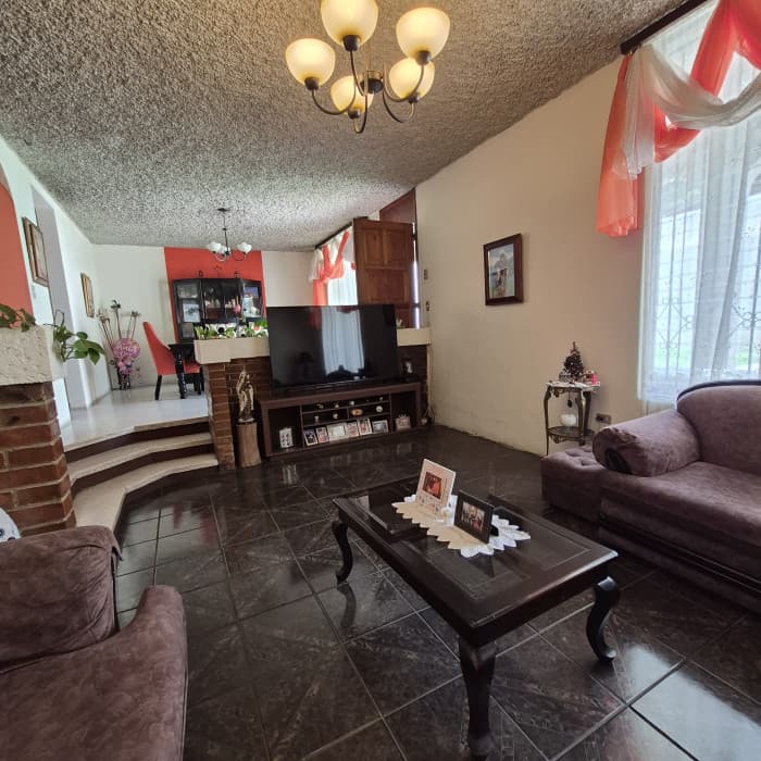 Casa en venta en Bosques de San Nicolás zona 4 Mixco - foto 1