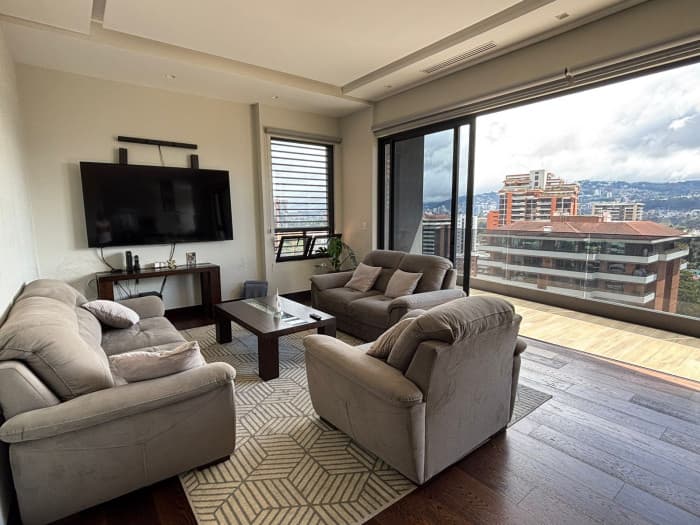 Apartamento de Lujo en Venta en Zona 14 - foto 2