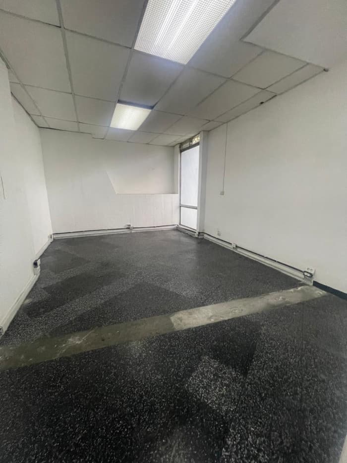 Oficina en edificio Zona 9 - foto 4