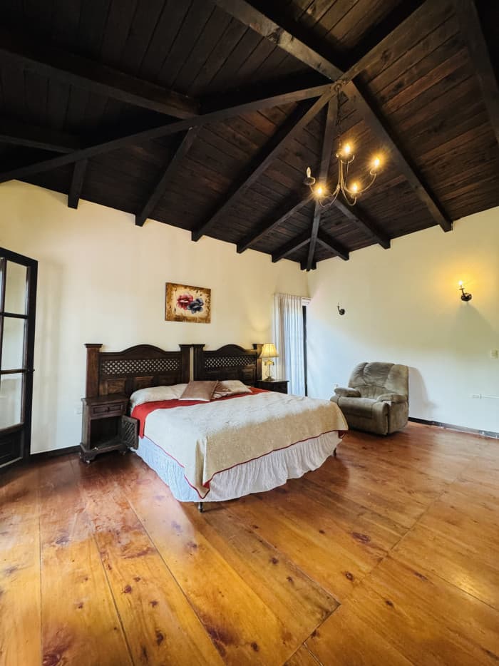 Casa en venta en Antigua Guatemala - foto 2
