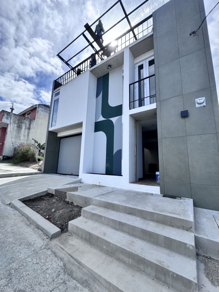 Casa Nueva en Venta Zona 16 Hacienda Real - foto 2