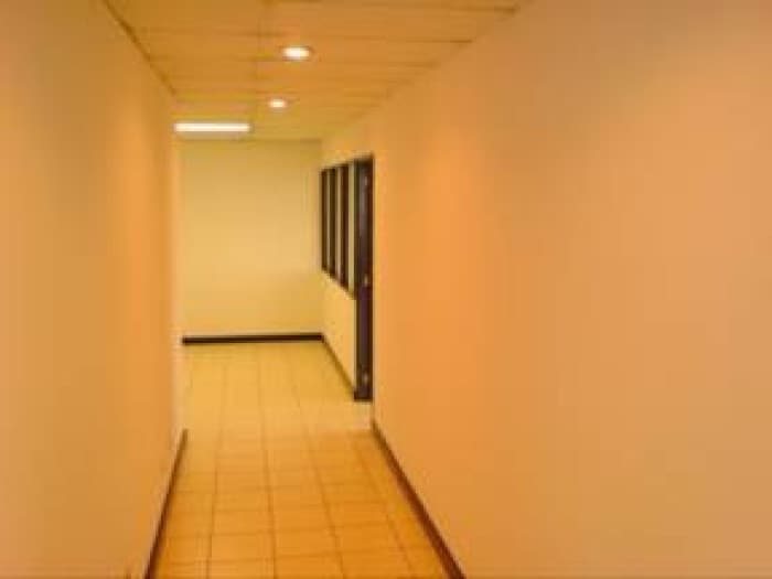 Oficina en Venta/Renta Centro Empresarial Zona 10  - foto 2