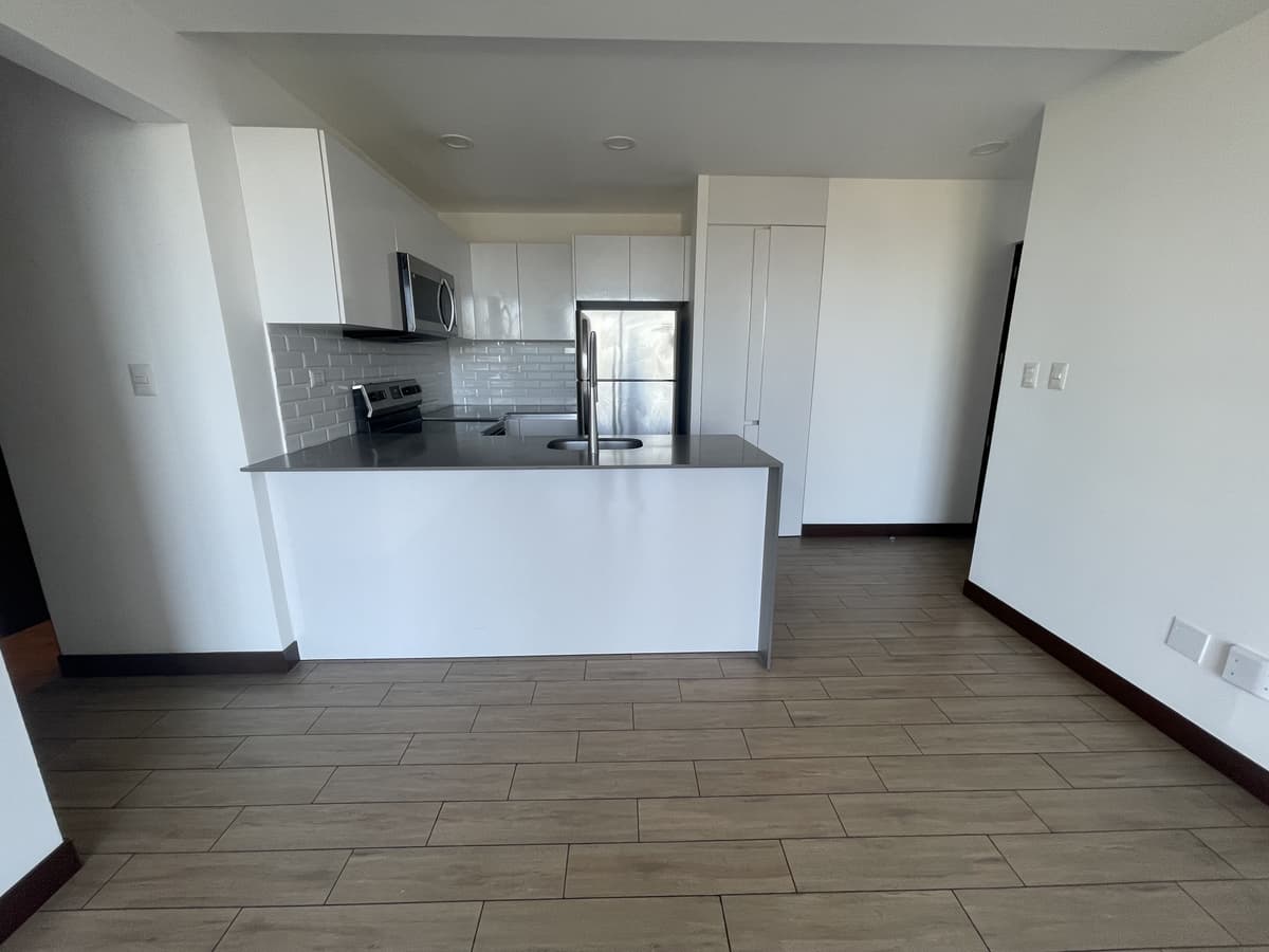 Apartamento en Venta en zona 15 - foto 2