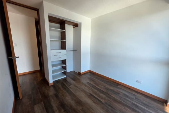 Apartamento en Venta en Zona 11 Ciudad de Guatemala - foto 4