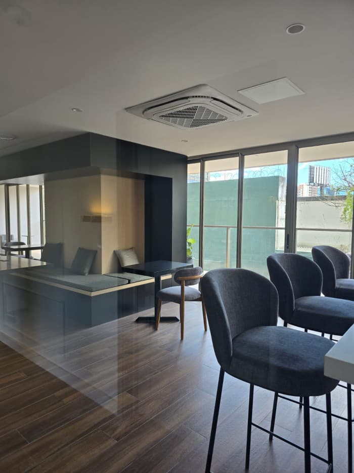 Apartamento en renta en zona 10 Athara - foto 11