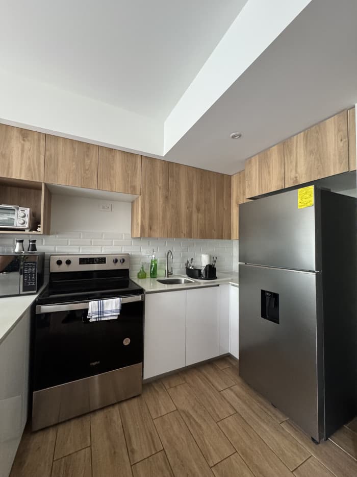Apartamento Amueblado en Renta Zona 9 Cendana - foto 2