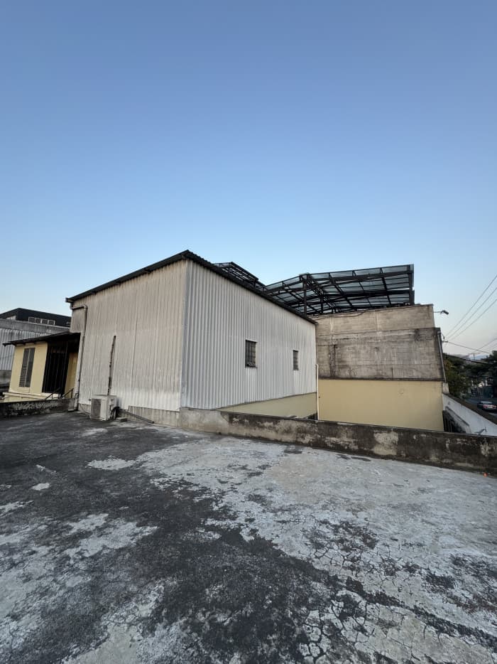 Casa en renta para oficinas y bodegas en zona 9 - foto 7