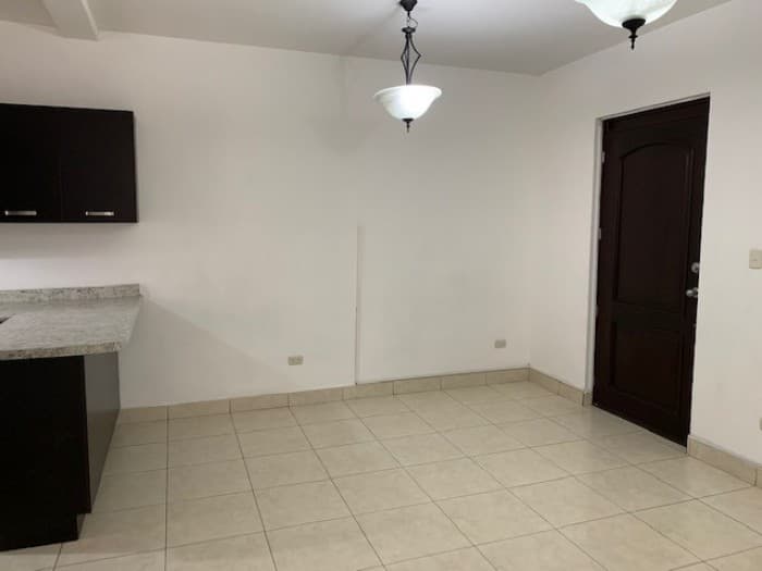 Venta de Apartamento Equipado en Zona 14 La Villa - foto 4