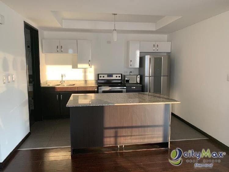 Venta  de bonito Apartamento en zona 16 - foto 2