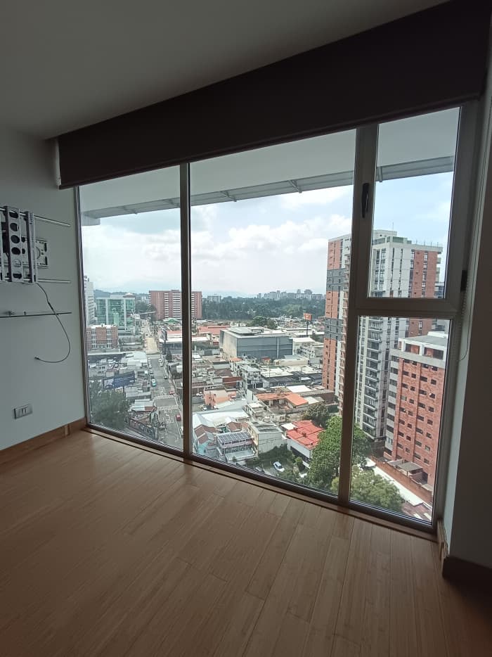 Apartamento en Venta en zona 10, Diagonal 6 - foto 3