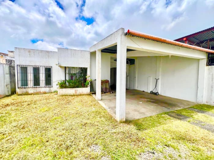 Propiedad con 2 Casas Venta Carretera a San Jose Pinula - foto 3