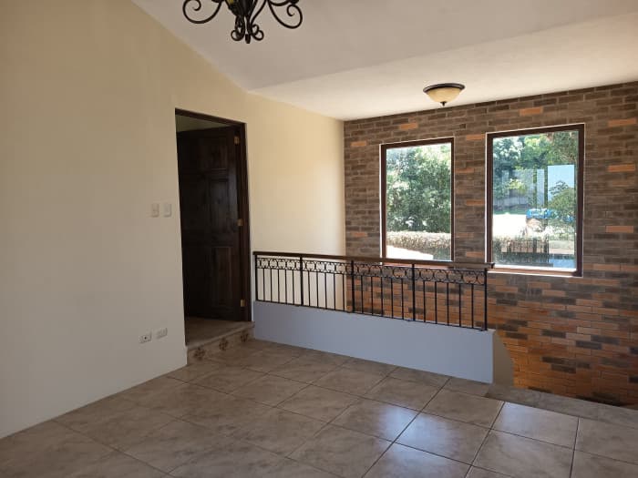 Casa Grande en Venta en Carretera al Salvador km. 25 - foto 4