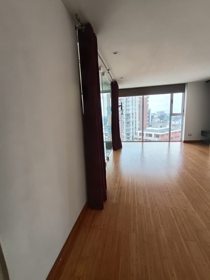 Apartamento en Venta en zona 10, Diagonal 6 - foto 2