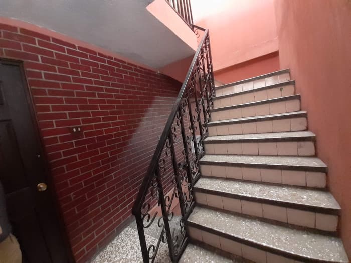 Propiedad En Venta con 4 Apartamentos Zona 3 Mixco - foto 4