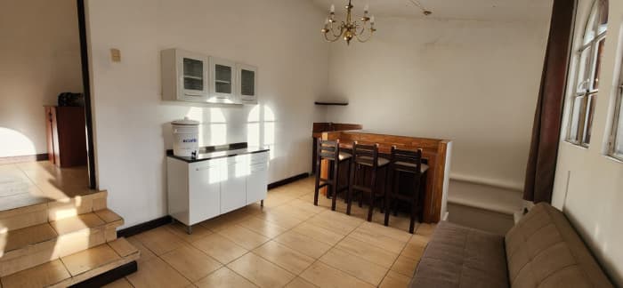 Venta Casa grande con apartamentos en zona 12 - foto 8