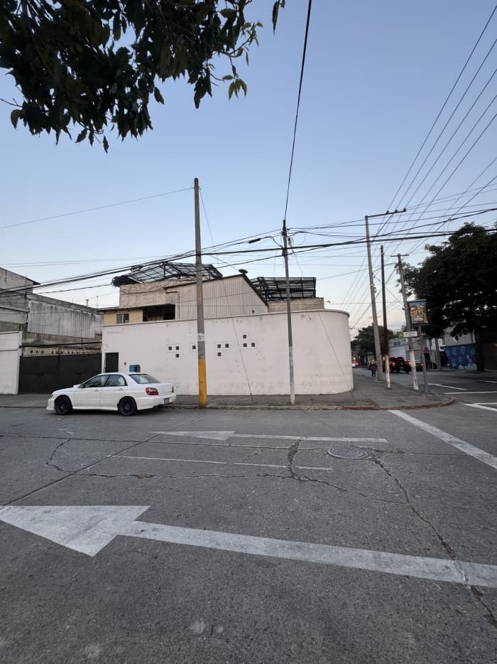 Casa en renta para oficinas y bodegas en zona 9 - foto 21