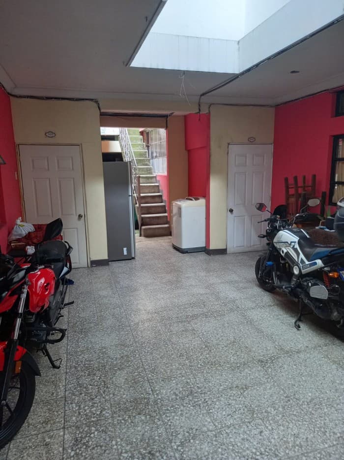 VENTA casa uso comercial en zona 12 entorno El Carmen - foto 4