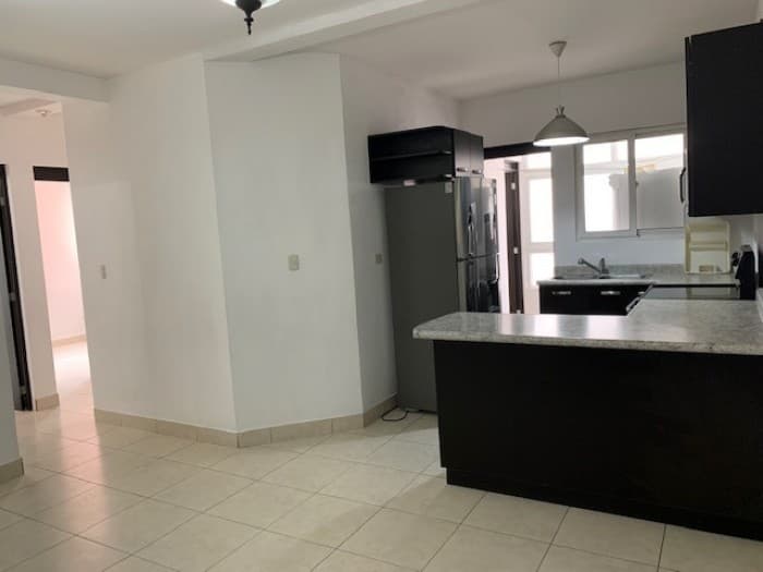 Venta de Apartamento Equipado en Zona 14 La Villa - foto 3