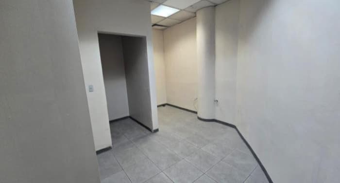 Local Comercial en Venta Avenida Petapa Zona 12 - foto 4