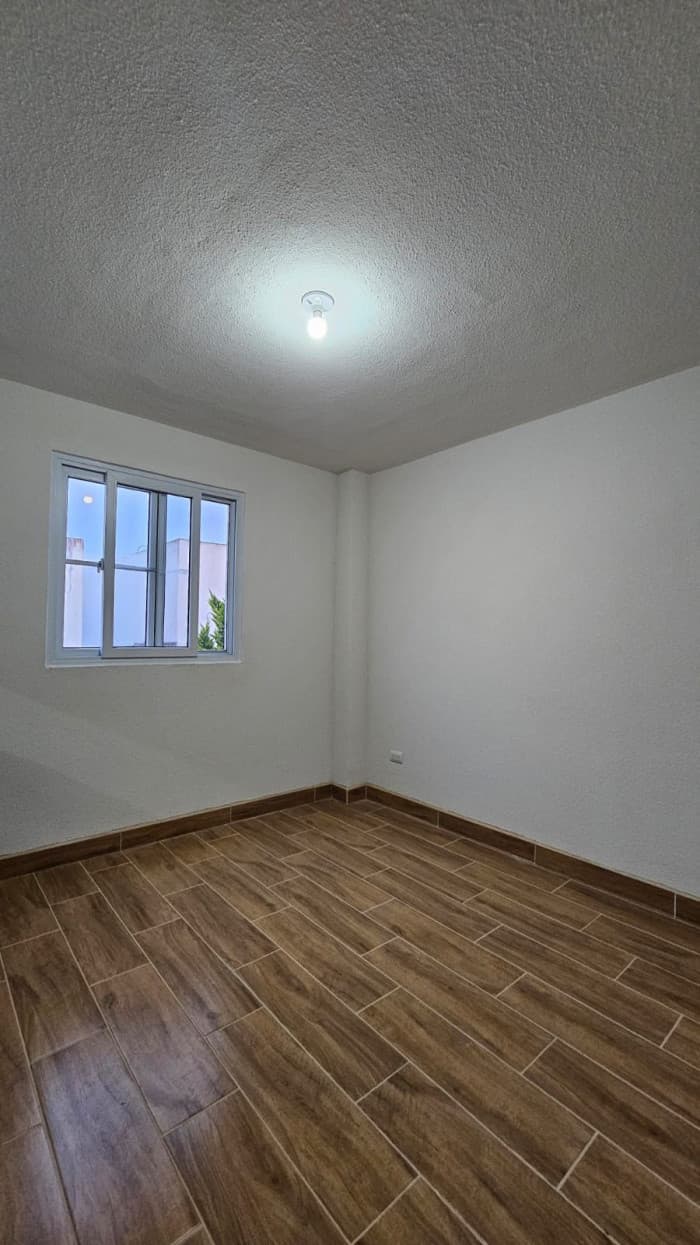 RENTA Casa en Altos de San Nicolás 2 San José Pinula - foto 3