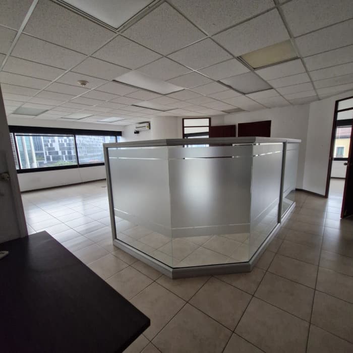 Oficina en Alquiler en Zona 10 en Edificio Corporativo - foto 3