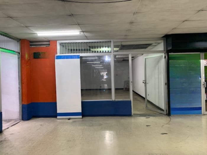 Local Comercial en Renta en Centro Comercial Zona 5 - foto 2