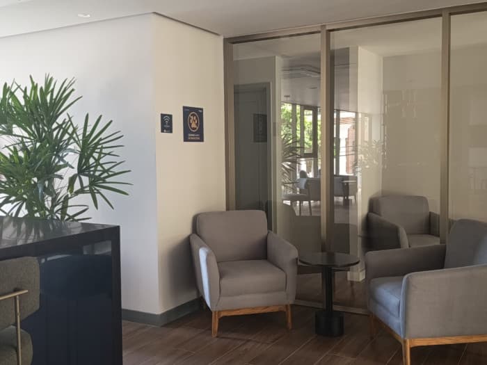 Apartamento en Venta en Zona 10 Edificio Atarah - foto 4
