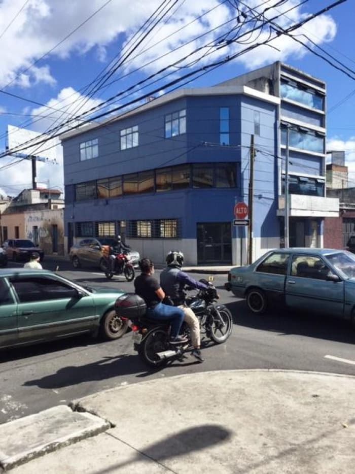 Edificio en renta zona 5 La Palmita - foto 2