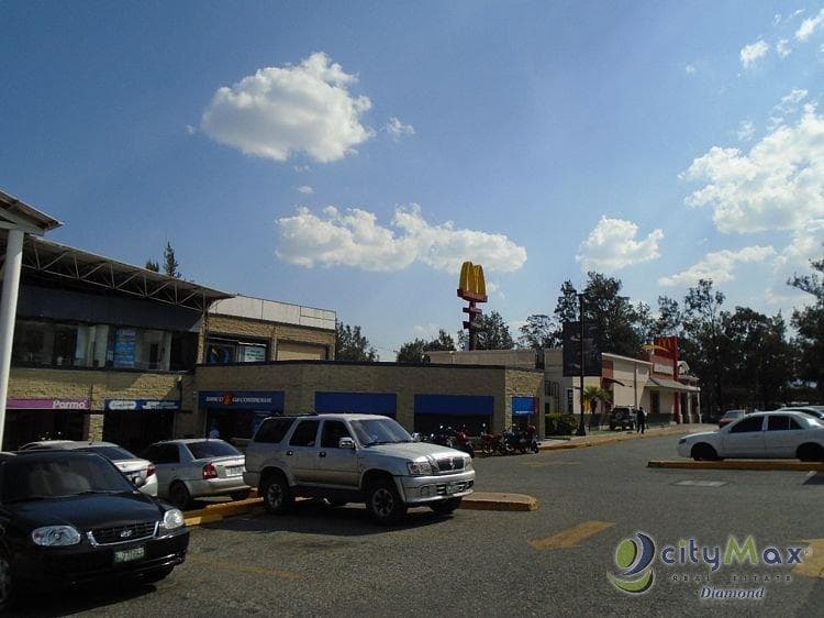 Local en renta en Comercial Ciudad San Cristobal - foto 4
