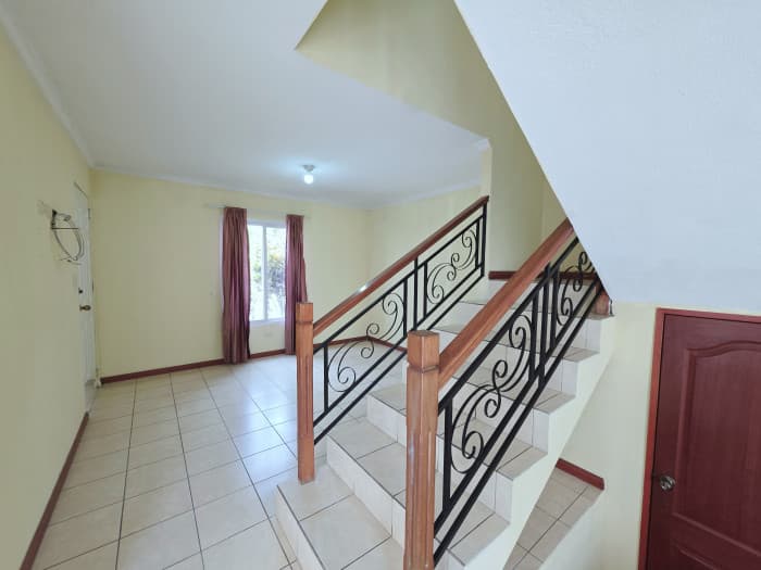 Casa en Venta en Hacienda de Las Flores Villa Nueva - foto 2