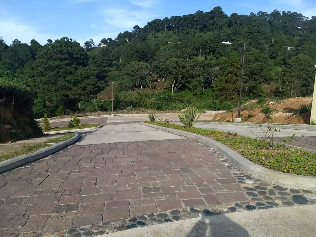 LA ESTANCIA LOMAS DE SAN ISIDRO ZONA 16